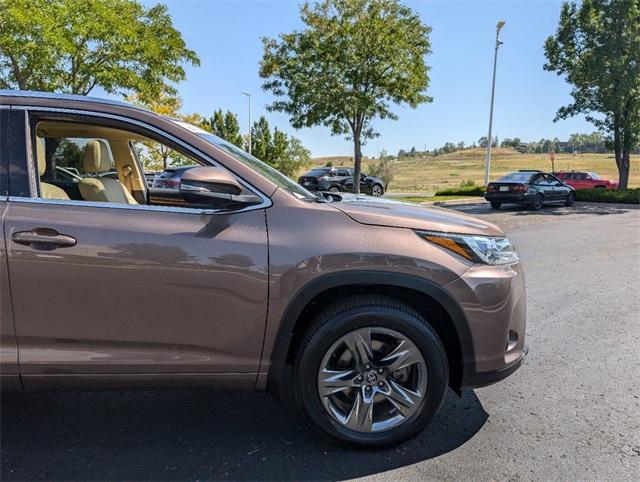 used 2019 Toyota Highlander car, priced at $32,699