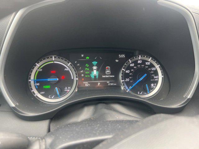used 2022 Toyota Highlander Hybrid car, priced at $47,999