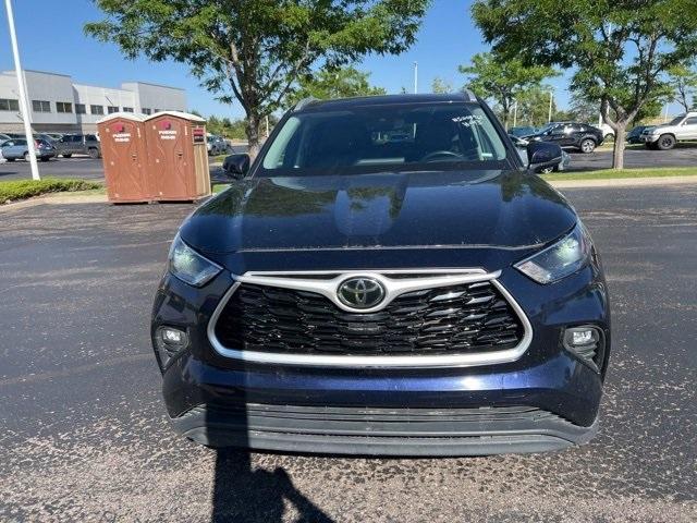 used 2022 Toyota Highlander car, priced at $36,400