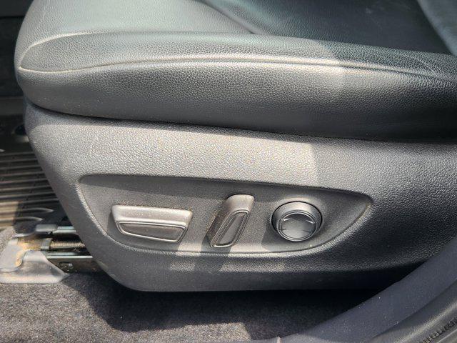 used 2022 Toyota Highlander car, priced at $37,999