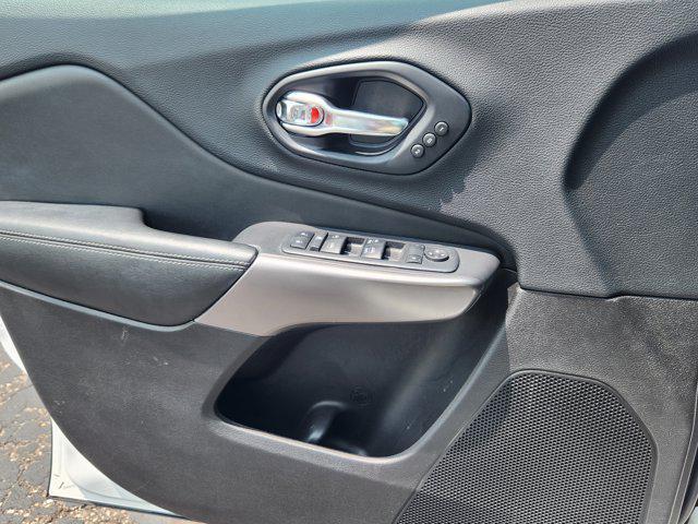 used 2019 Jeep Cherokee car, priced at $20,249
