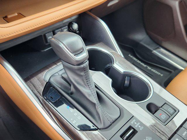 used 2020 Toyota Highlander car, priced at $41,399