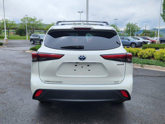 used 2020 Toyota Highlander Hybrid car, priced at $27,499