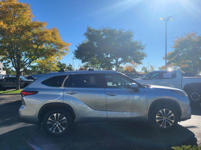 used 2023 Toyota Highlander car, priced at $37,307