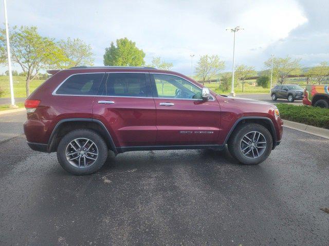used 2017 Jeep Grand Cherokee car, priced at $18,274