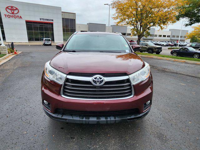 used 2014 Toyota Highlander car, priced at $16,599