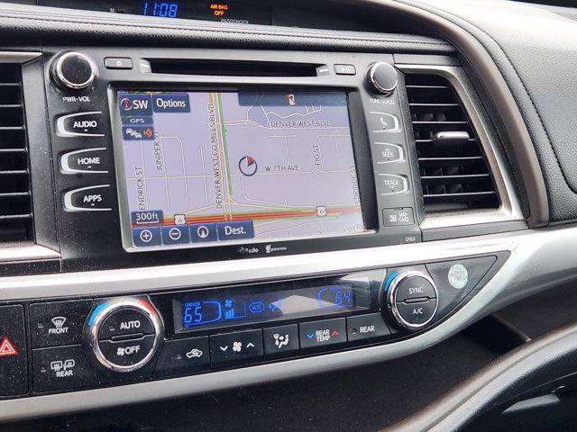 used 2014 Toyota Highlander car, priced at $16,599
