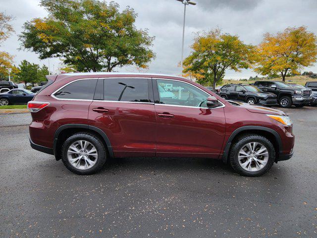 used 2014 Toyota Highlander car, priced at $16,599