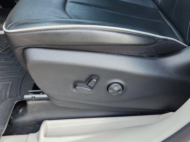 used 2023 Chrysler Pacifica car, priced at $42,099