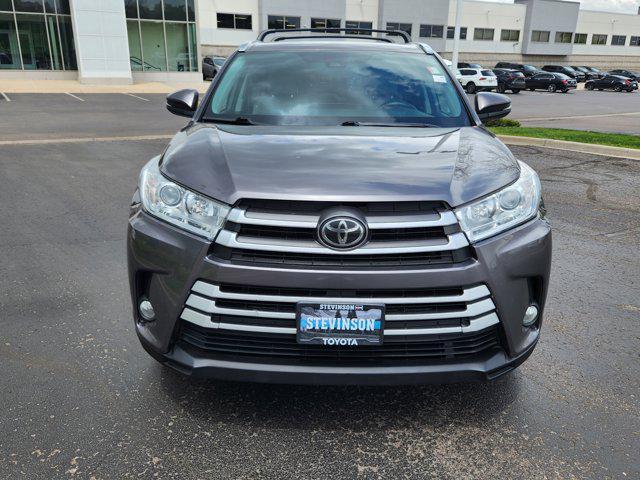 used 2018 Toyota Highlander car, priced at $26,999