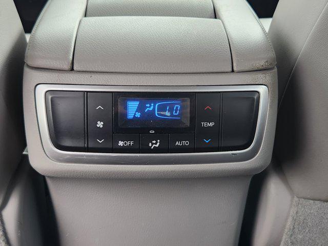 used 2018 Toyota Highlander car, priced at $26,999