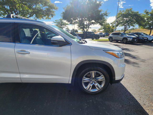 used 2015 Toyota Highlander car, priced at $21,024