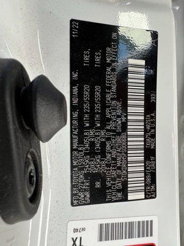 used 2023 Toyota Highlander car, priced at $45,499