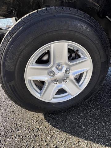 used 2023 Jeep Gladiator car, priced at $29,999