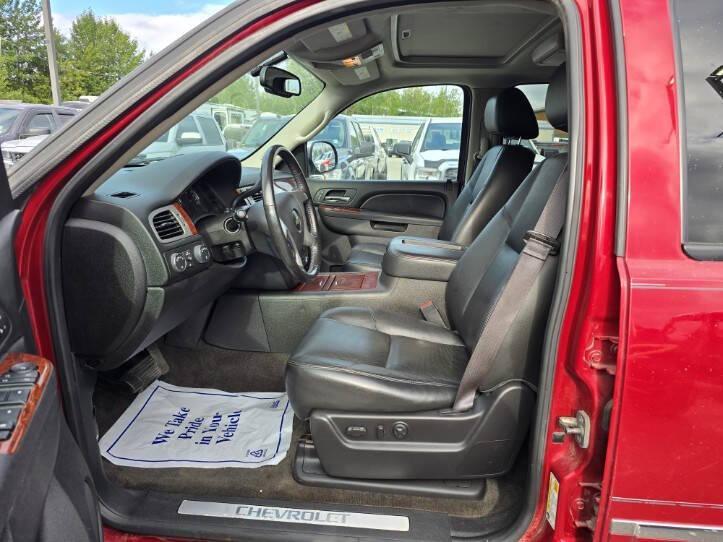 used 2013 Chevrolet Suburban car