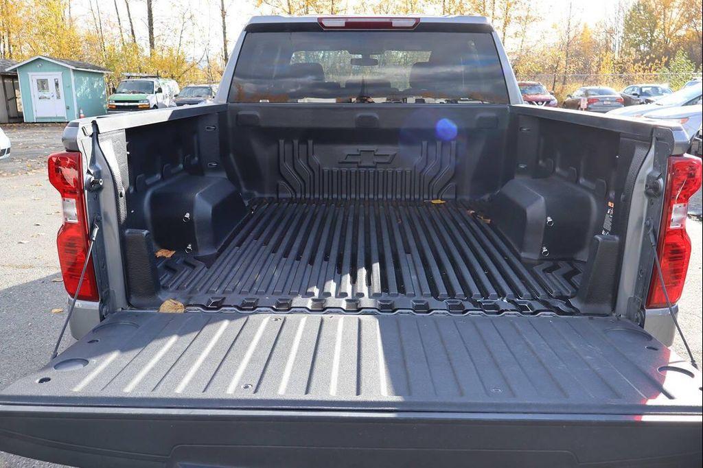 used 2022 Chevrolet Silverado 1500 car, priced at $31,999