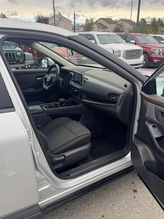 used 2023 Nissan Rogue car, priced at $24,999