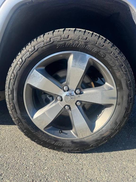 used 2016 Jeep Grand Cherokee car, priced at $18,999