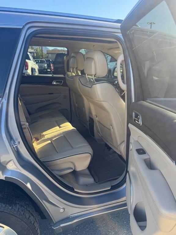used 2016 Jeep Grand Cherokee car, priced at $18,999