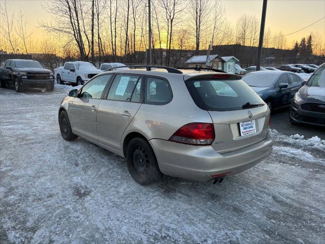 used 2013 Volkswagen Jetta SportWagen car, priced at $9,999