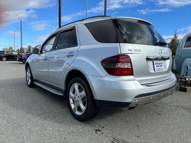 used 2007 Mercedes-Benz M-Class car, priced at $10,999