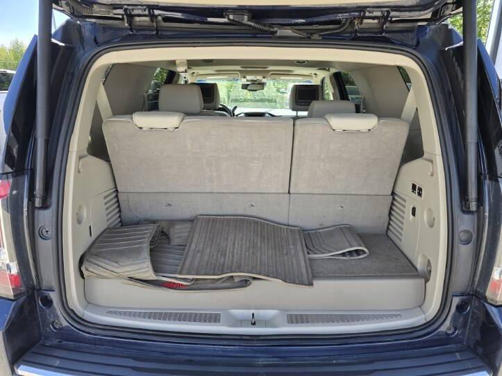 used 2018 GMC Yukon car, priced at $27,999