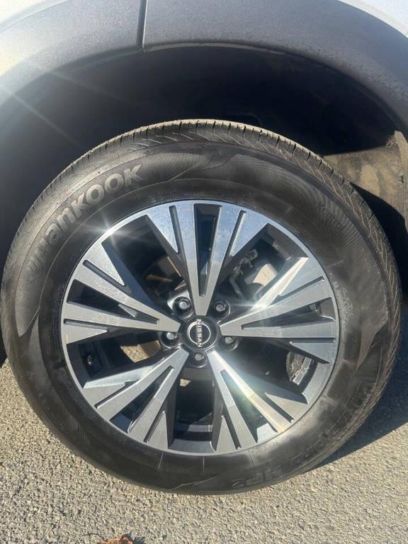 used 2023 Nissan Rogue car, priced at $25,999