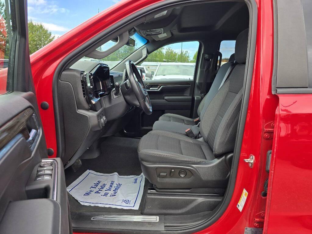 used 2022 Chevrolet Silverado 1500 car, priced at $39,899