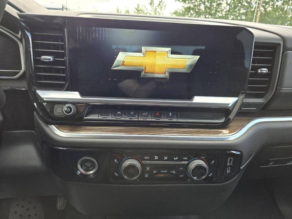 used 2022 Chevrolet Silverado 1500 car, priced at $39,899
