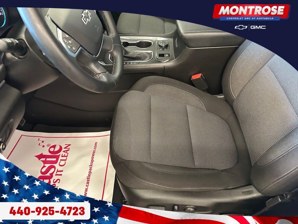 used 2023 Chevrolet Traverse car, priced at $31,900