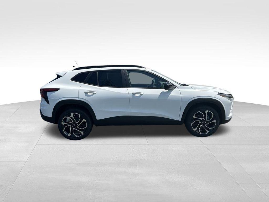 new 2025 Chevrolet Trax car, priced at $24,999
