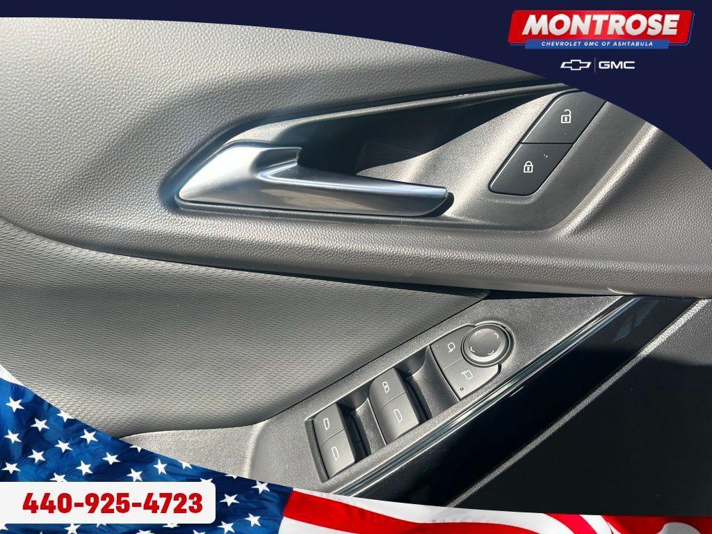 new 2026 Chevrolet Equinox car, priced at $32,999