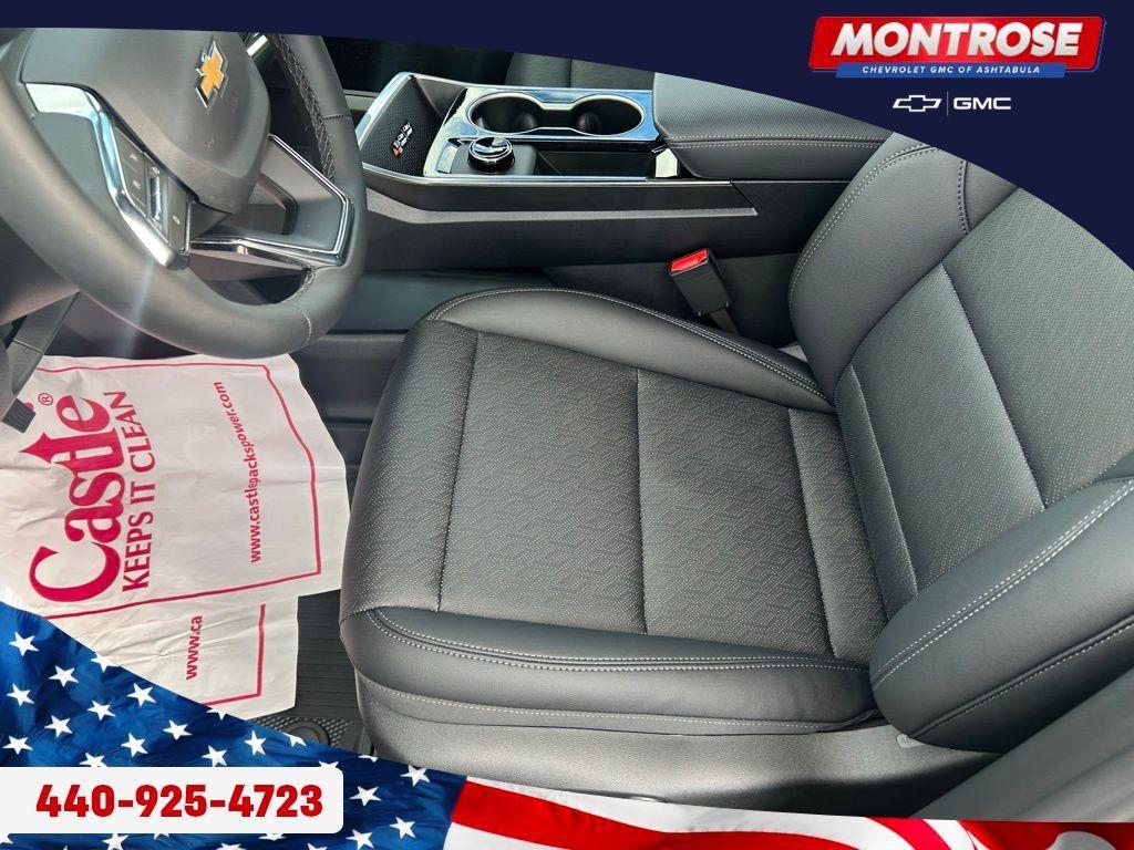 new 2026 Chevrolet Equinox car, priced at $32,999