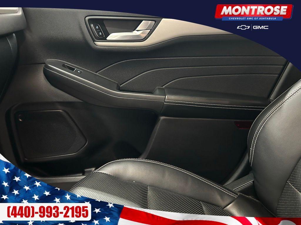 used 2022 Ford Escape car, priced at $23,900