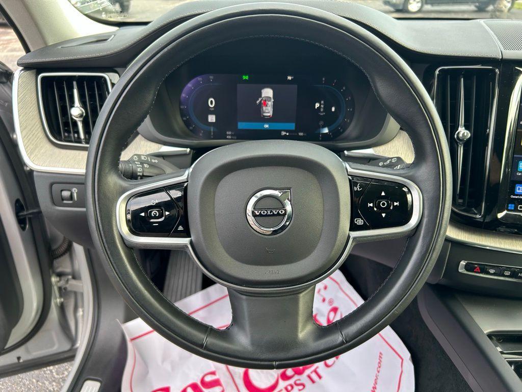 used 2022 Volvo XC60 car, priced at $33,900