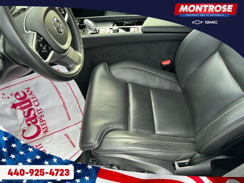 used 2022 Volvo XC60 car, priced at $31,500