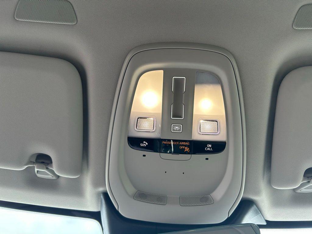 used 2022 Volvo XC60 car, priced at $33,900