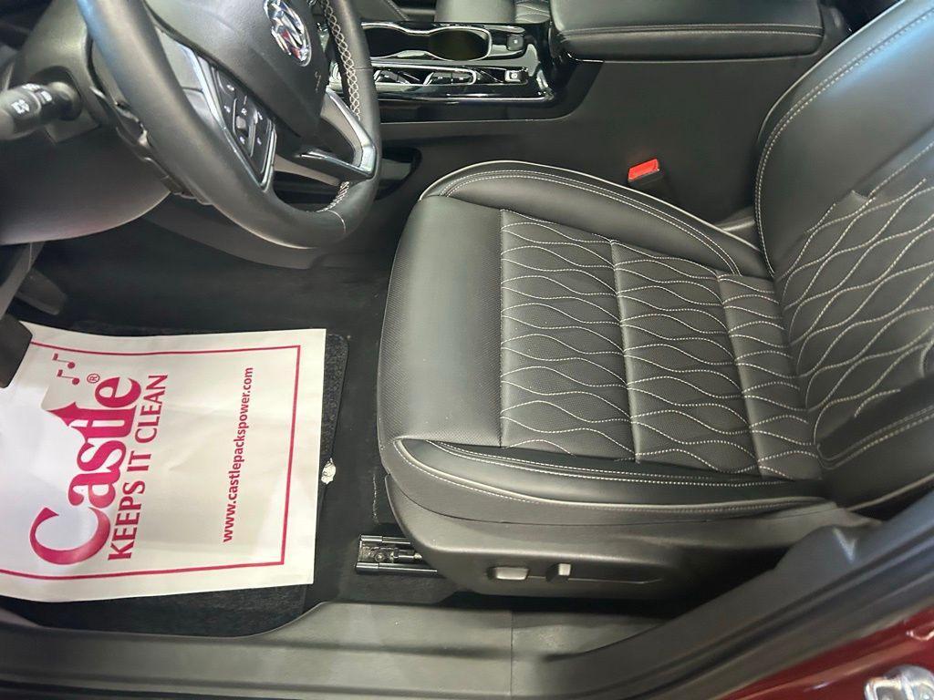 used 2022 Buick Envision car, priced at $29,800