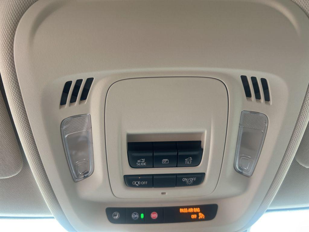 used 2021 Buick Envision car, priced at $23,900