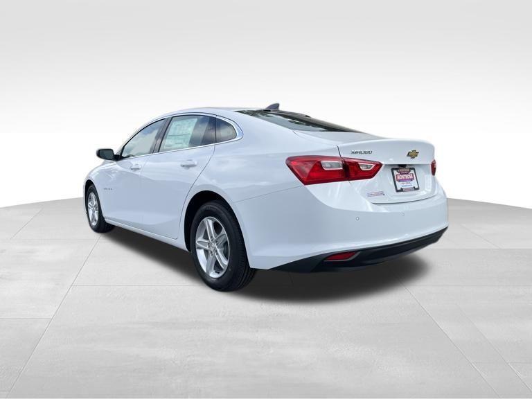 new 2025 Chevrolet Malibu car, priced at $23,000