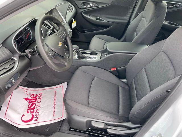 new 2025 Chevrolet Malibu car, priced at $23,000