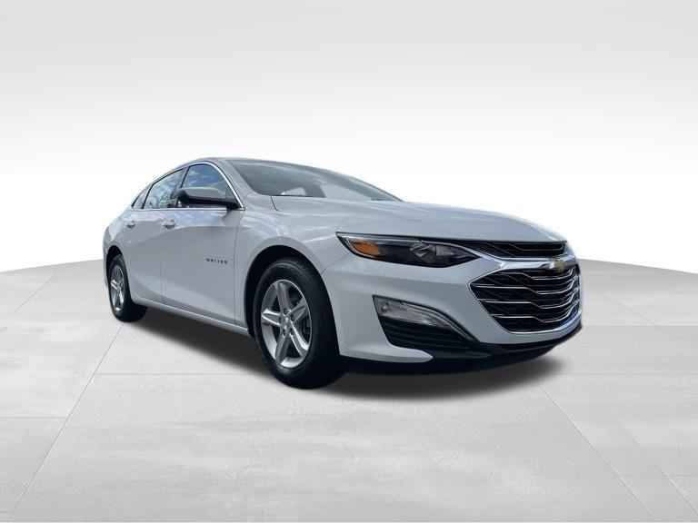 new 2025 Chevrolet Malibu car, priced at $23,000