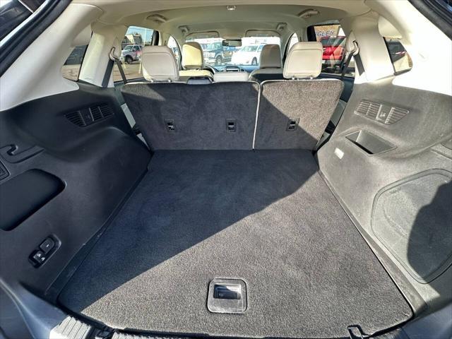 used 2023 Ford Edge car, priced at $30,900