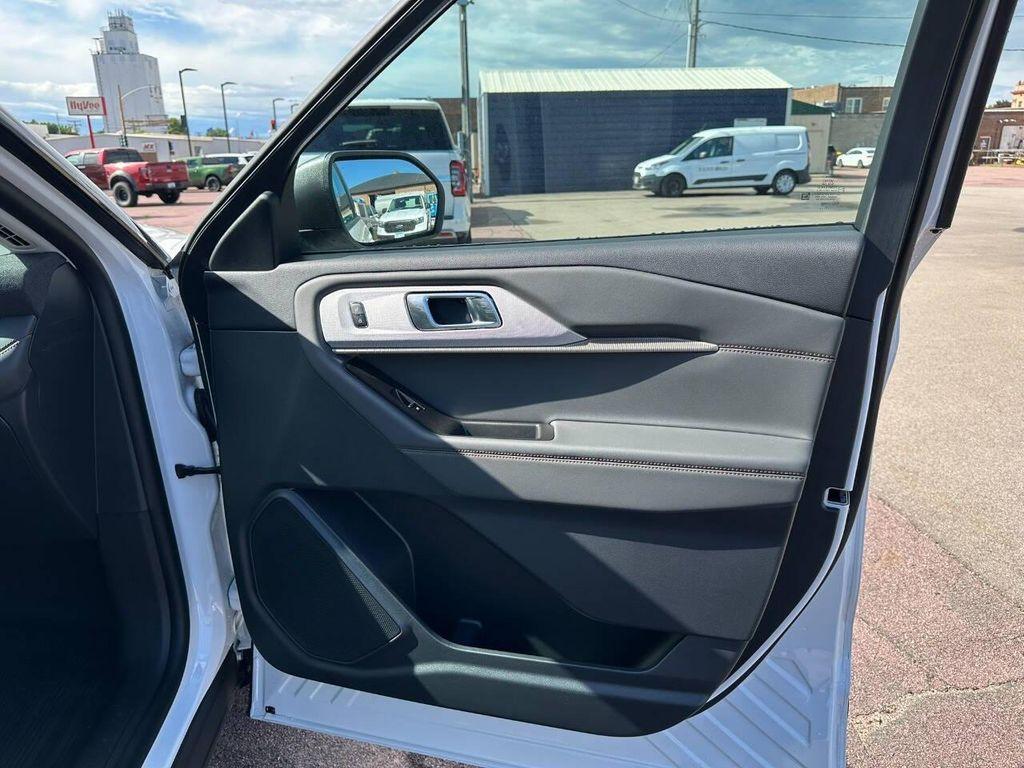 new 2025 Ford Explorer car, priced at $50,855