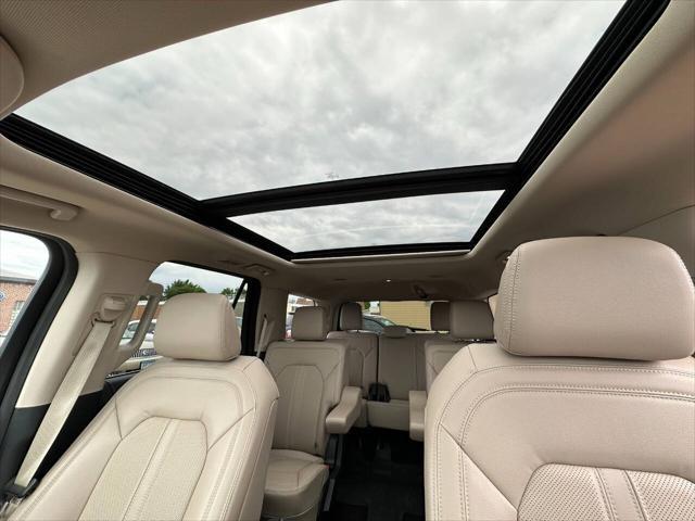used 2023 Ford Expedition car, priced at $59,900