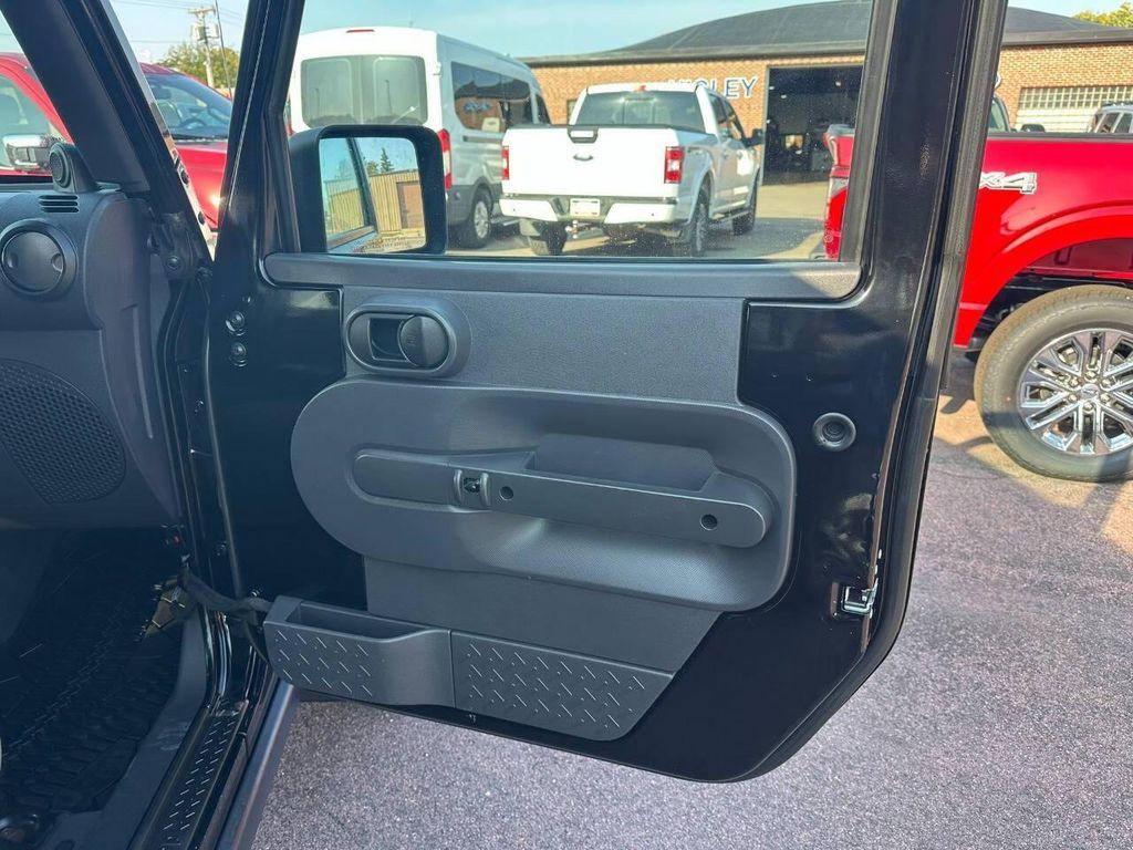 used 2010 Jeep Wrangler Unlimited car, priced at $14,900