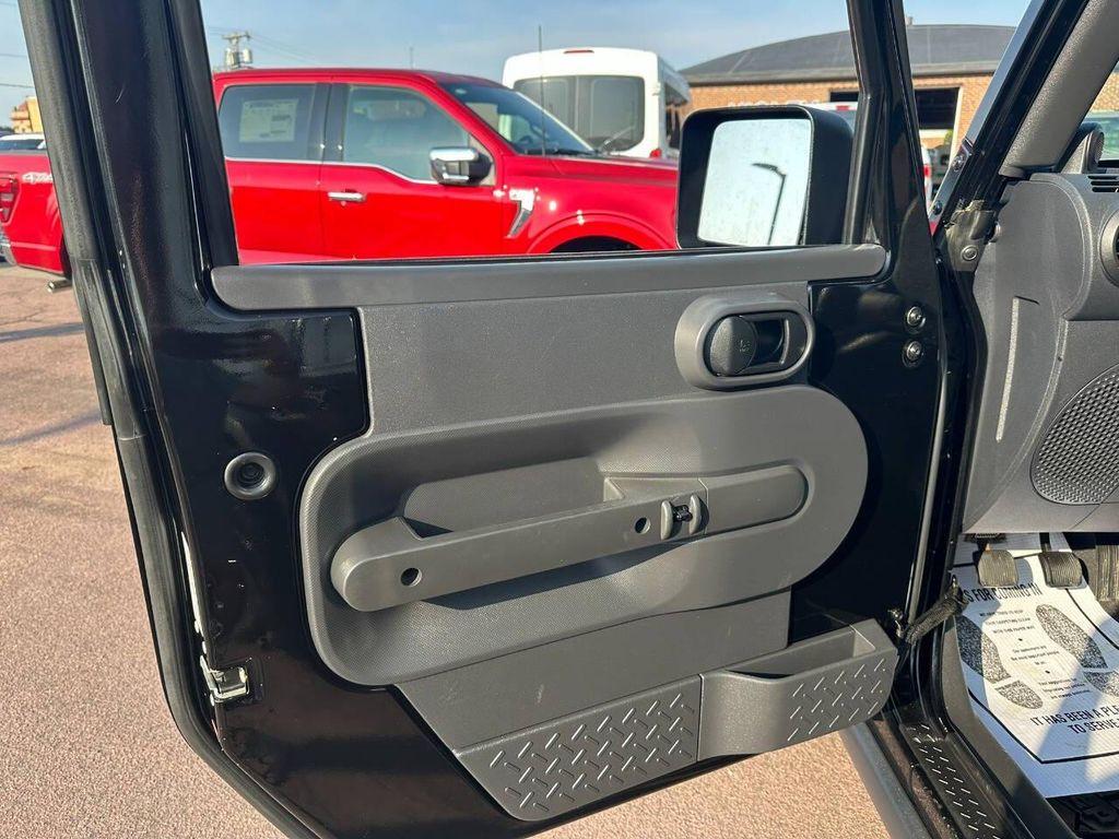 used 2010 Jeep Wrangler Unlimited car, priced at $14,900