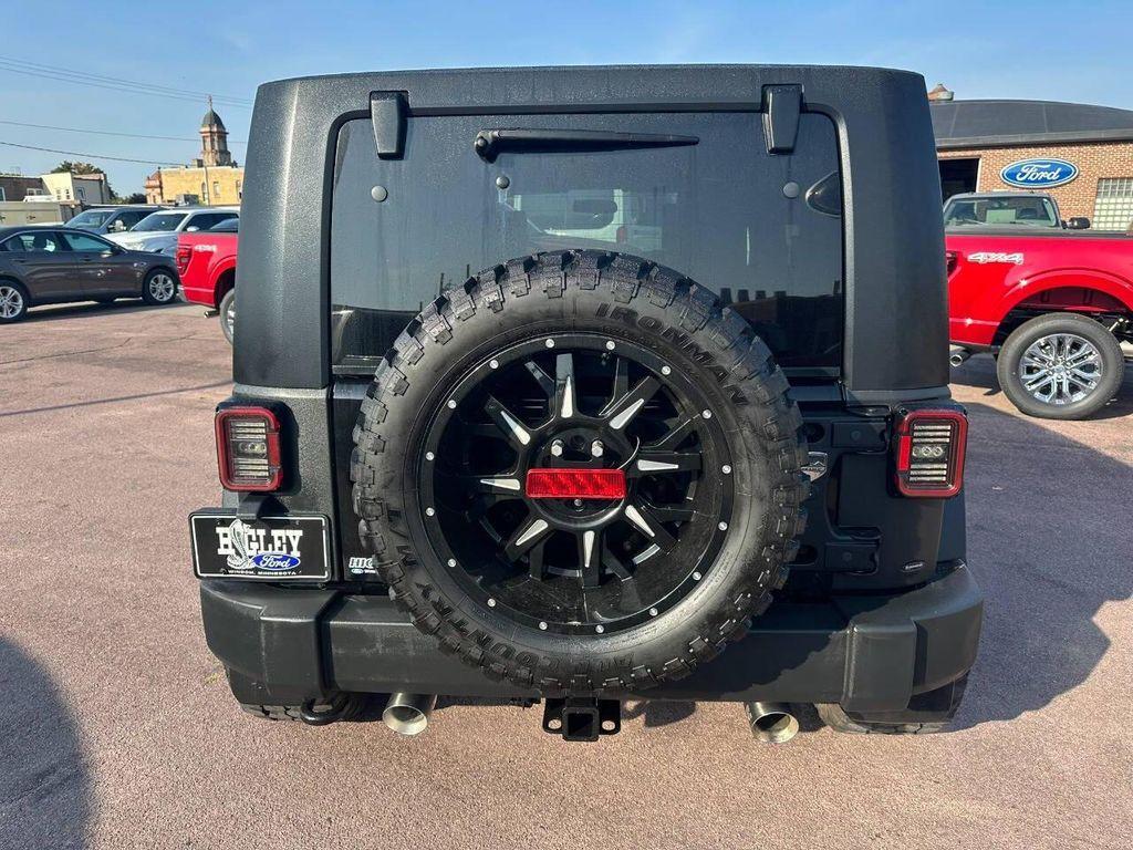 used 2010 Jeep Wrangler Unlimited car, priced at $14,900