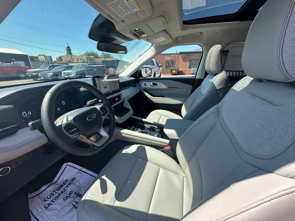 new 2025 Ford Explorer car, priced at $50,705