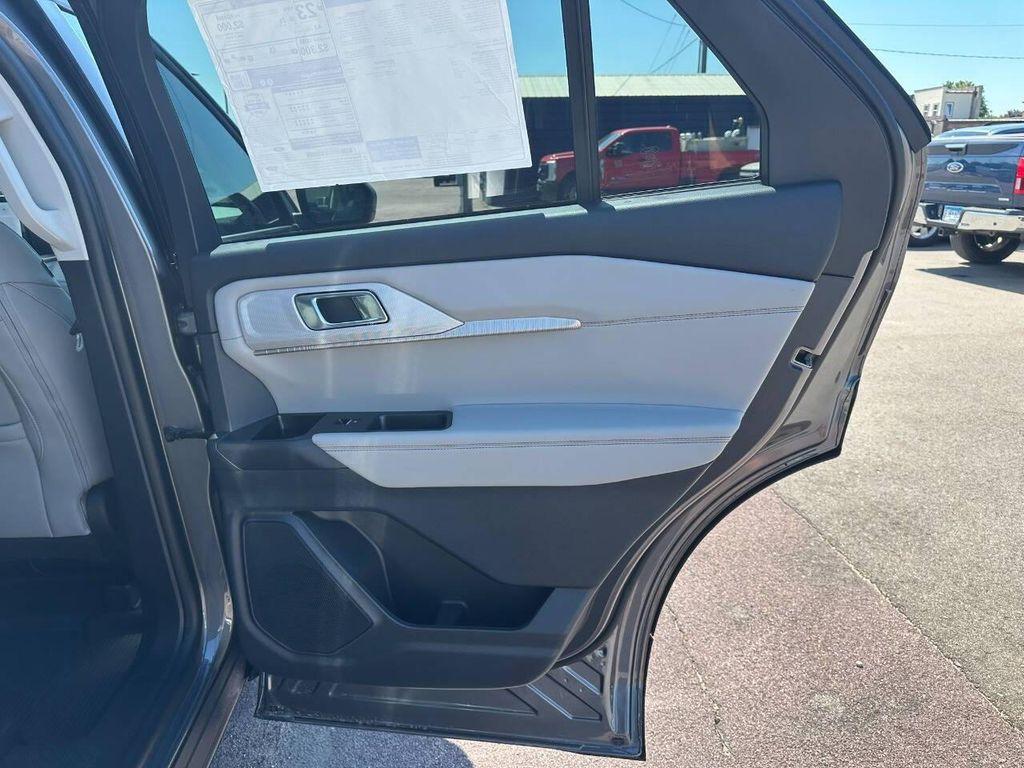 new 2025 Ford Explorer car, priced at $50,705